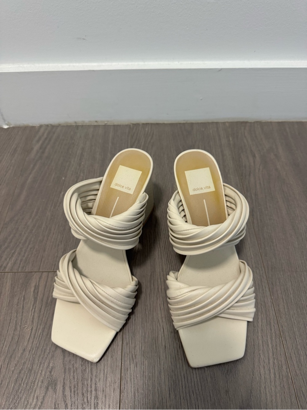 Dolce Vita Women's Pilton Square Toe Pleated Strap High Heel Sandals 6.5